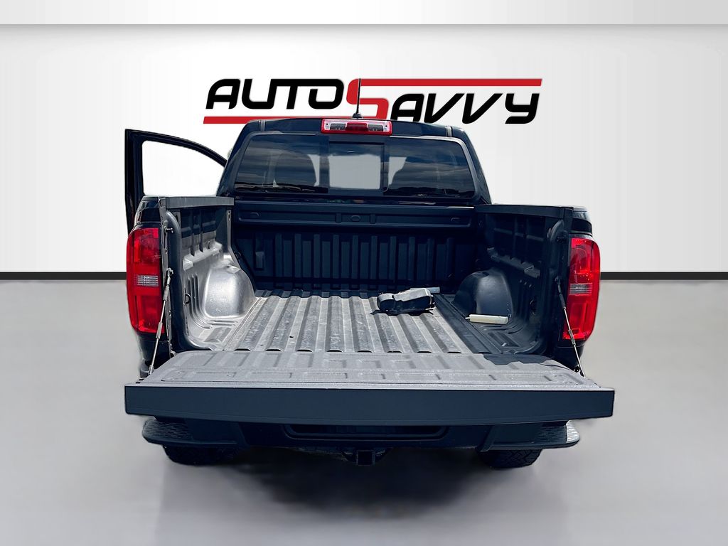 Used 2022 Black Chevrolet ZR2 image 26
