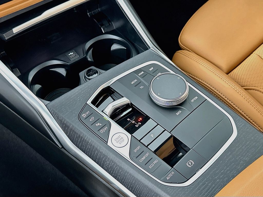 Thumbnail: 2026 BMW 3 Series - 15