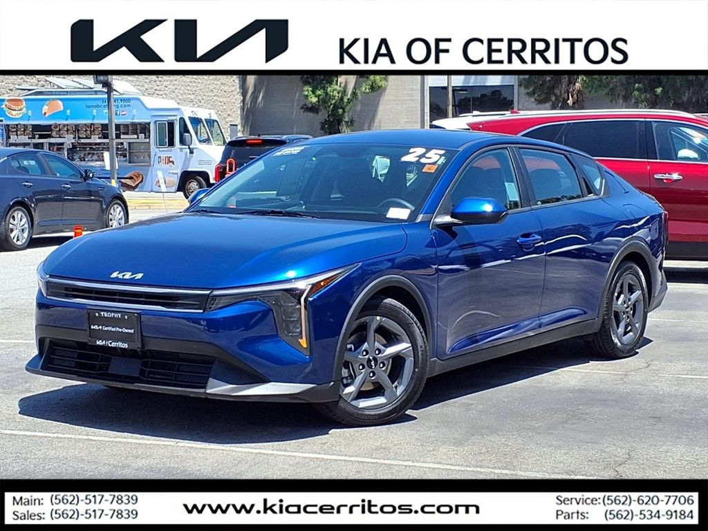 Deep Sea Blue 2025 Kia K4 Sedan Front-Wheel Drive Continuously Variable Transmission