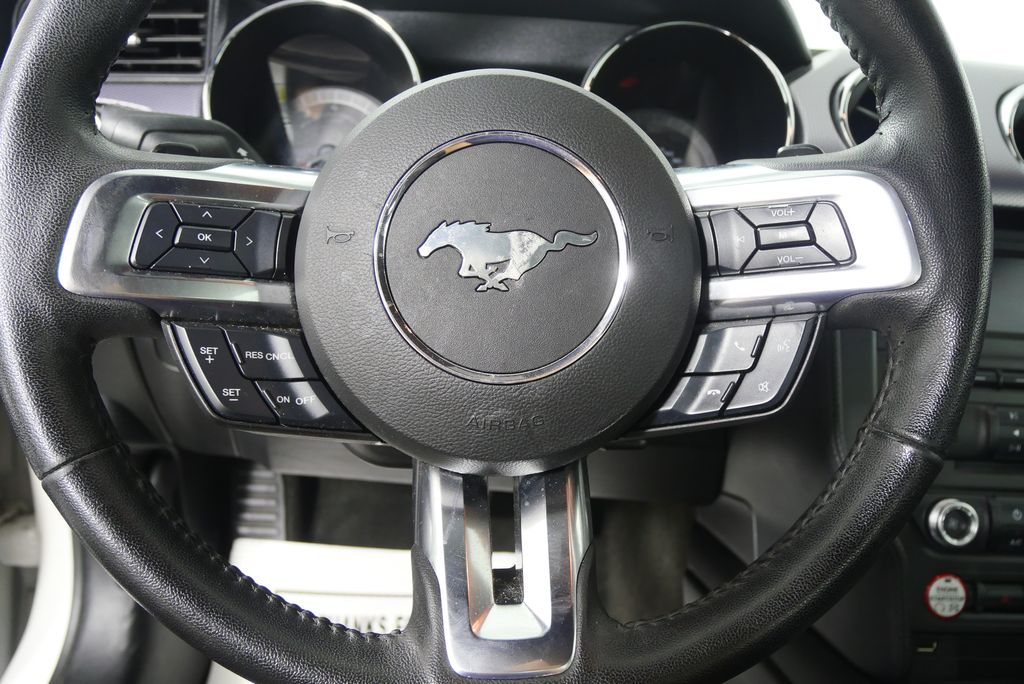 Thumbnail: 2017 Ford Mustang - 14