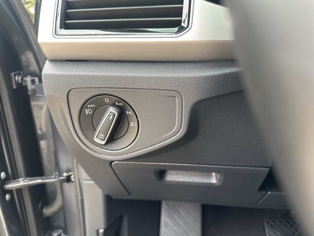 Used Car 2018 Volkswagen Atlas  Sel Premium For Sale Under $20,000 In Austin, Texas