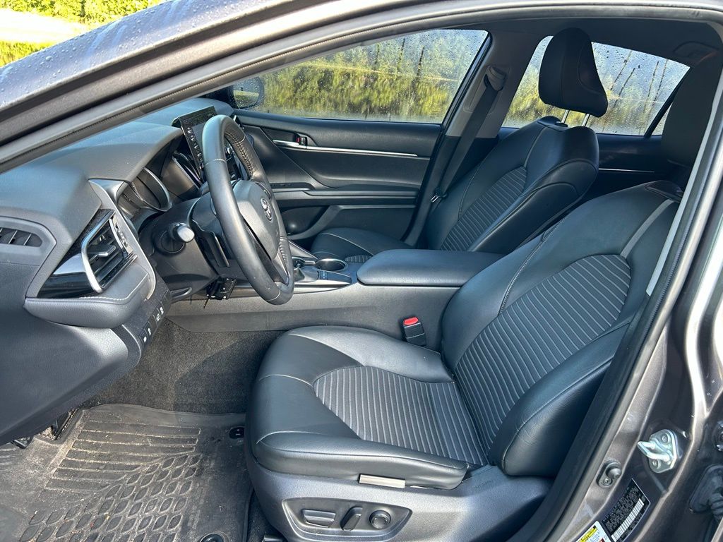 2023 Toyota Camry SE 14