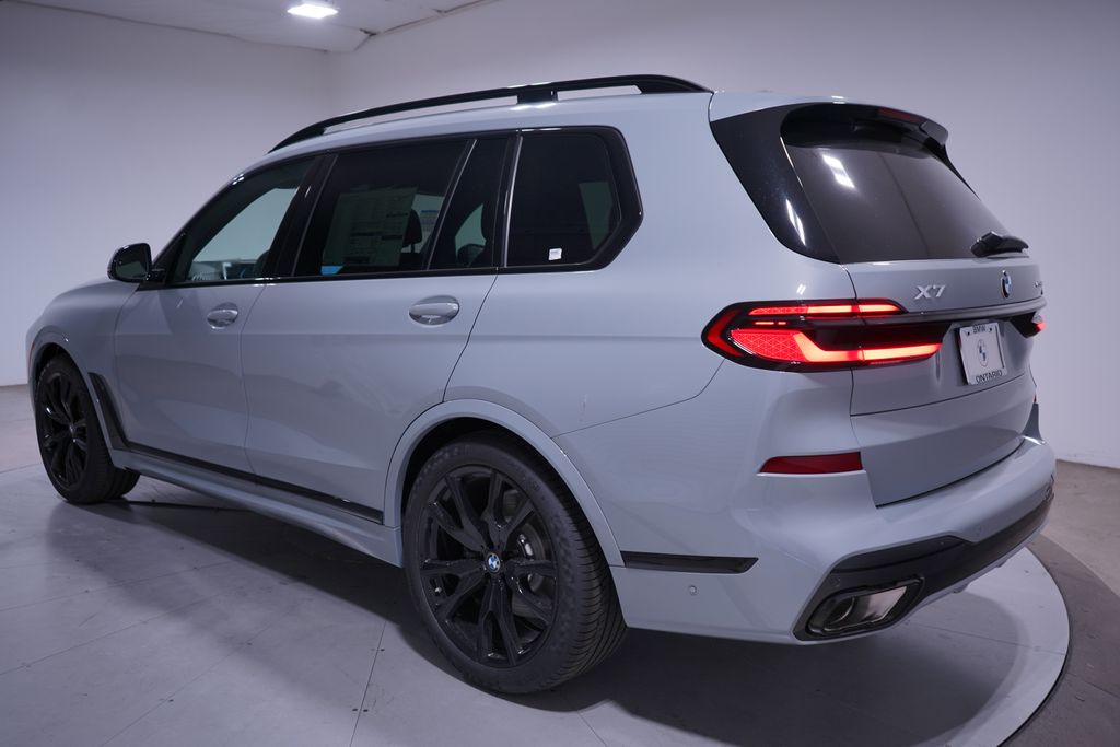 Thumbnail: 2027 BMW X6 - 3