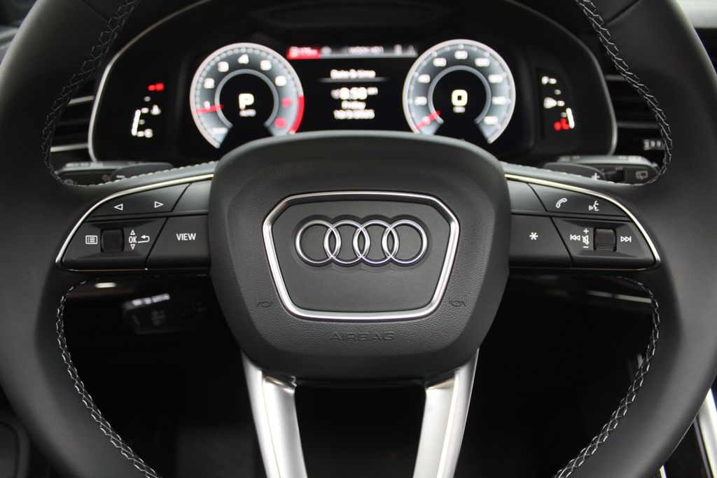 Thumbnail: 2026 Audi Q7 - 31