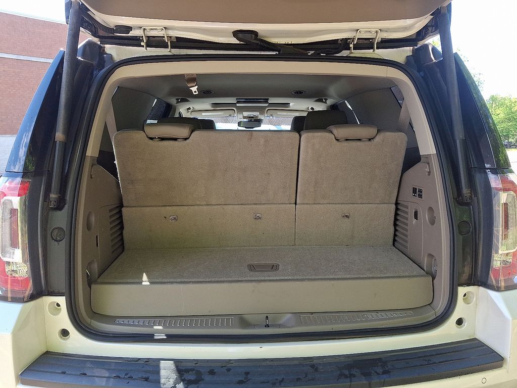 2015 GMC Yukon SLT 31
