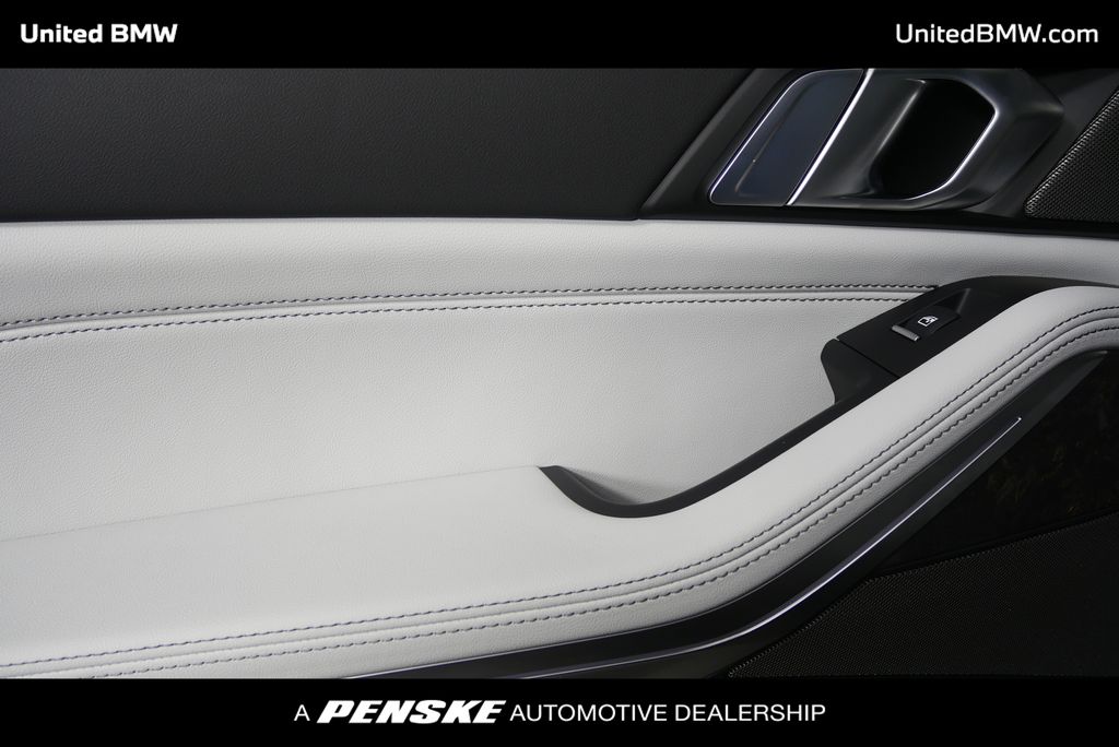 Thumbnail: 2026 BMW X5 - 13