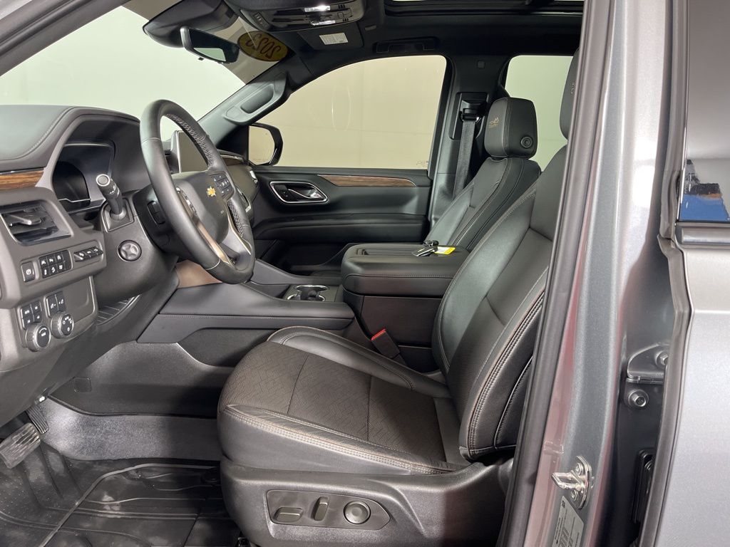 Thumbnail: 2023 Chevrolet Tahoe - 25