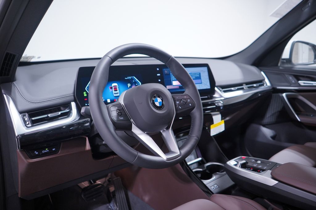 Thumbnail: 2025 BMW X1 - 6