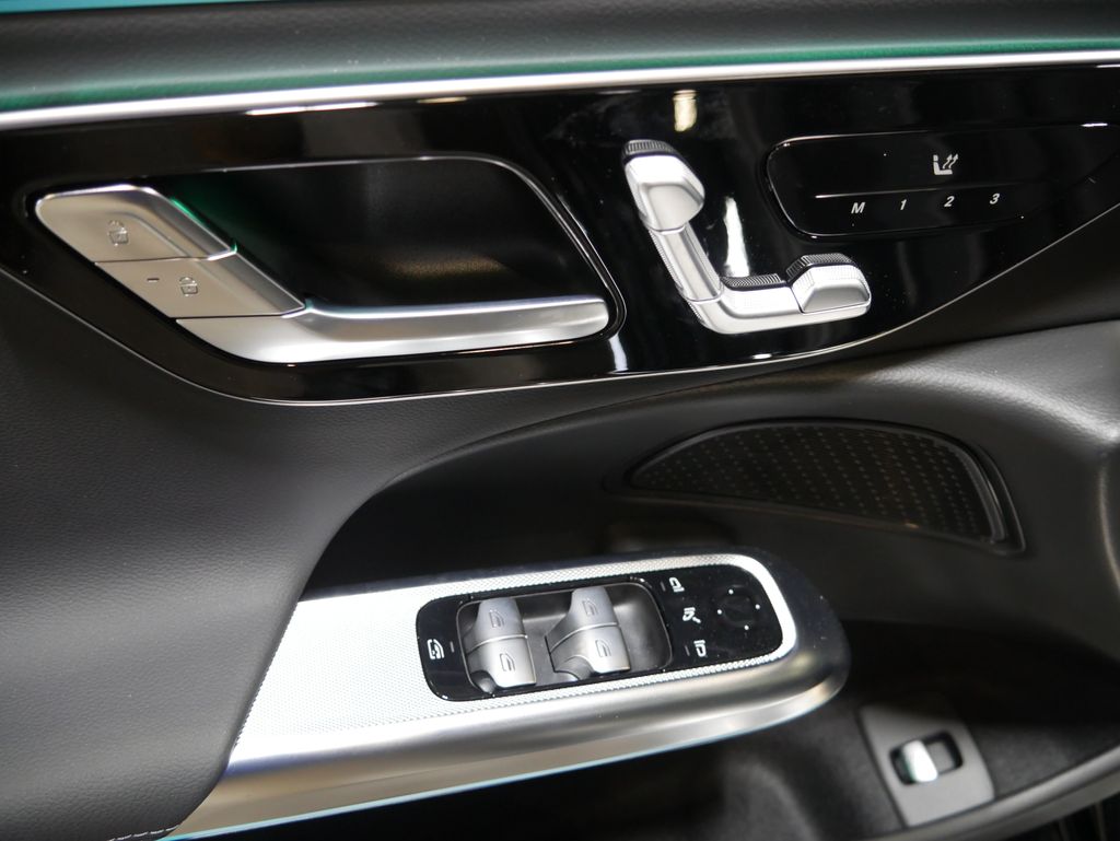 Thumbnail: 2026 Mercedes-Benz E-Class - 17