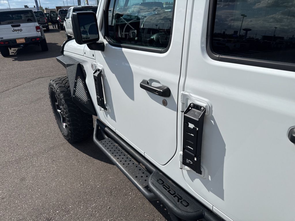Certified Used 2023 White Jeep Rubicon image 37