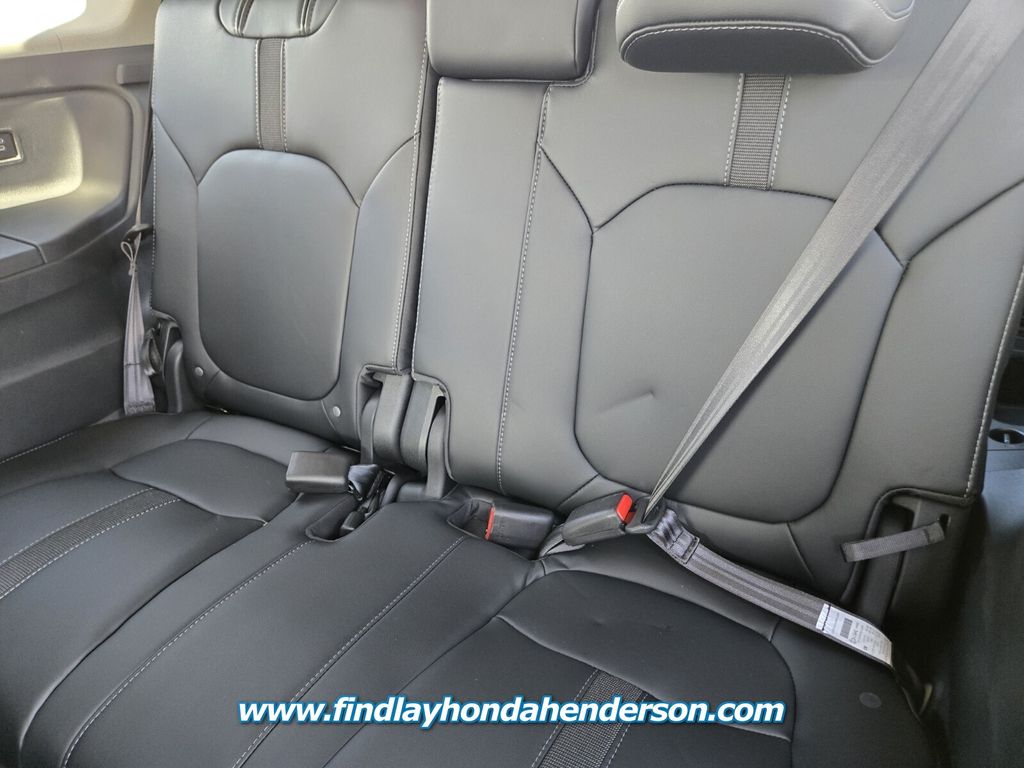 2025 Honda Pilot Touring photo