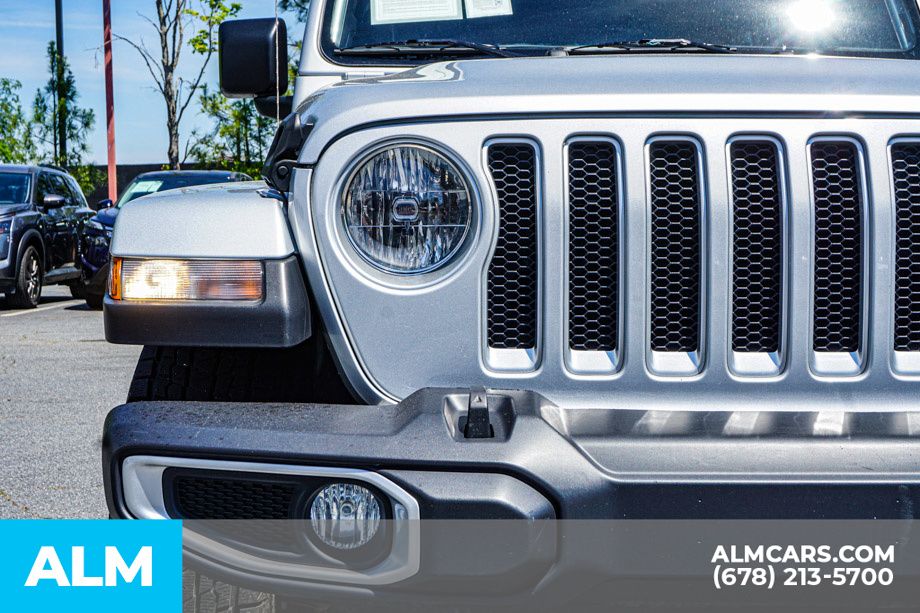 Used 2023 Silver Jeep Sahara image 12