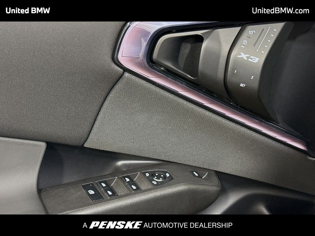 Thumbnail: 2025 BMW X3 - 3