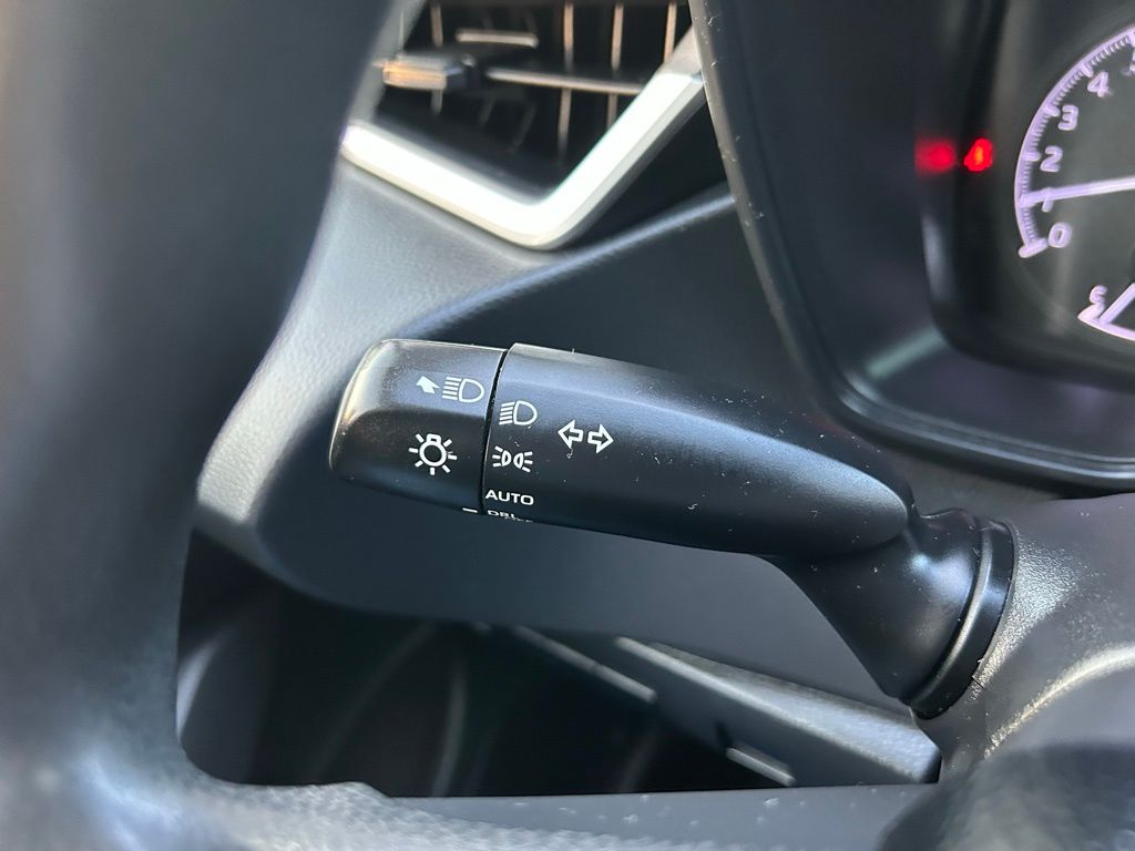 Thumbnail: 2021 Toyota Corolla - 20