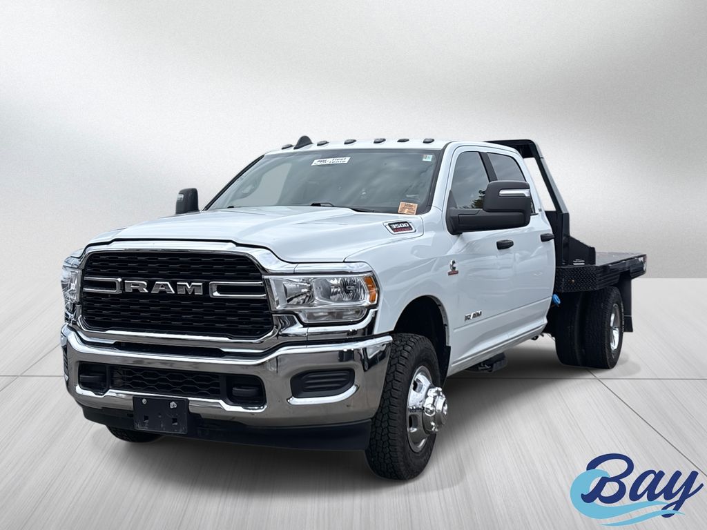 2024 RAM 3500 Chassis SLT Crew Cab LB DRW 4WD