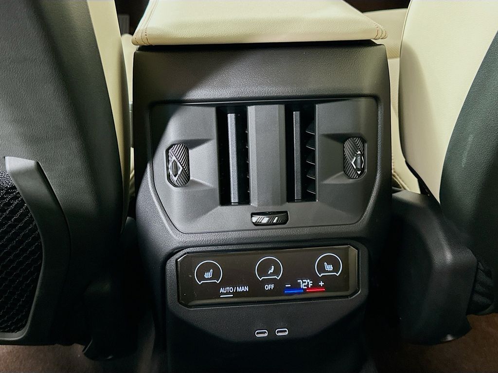 Thumbnail: 2026 BMW X3 - 18