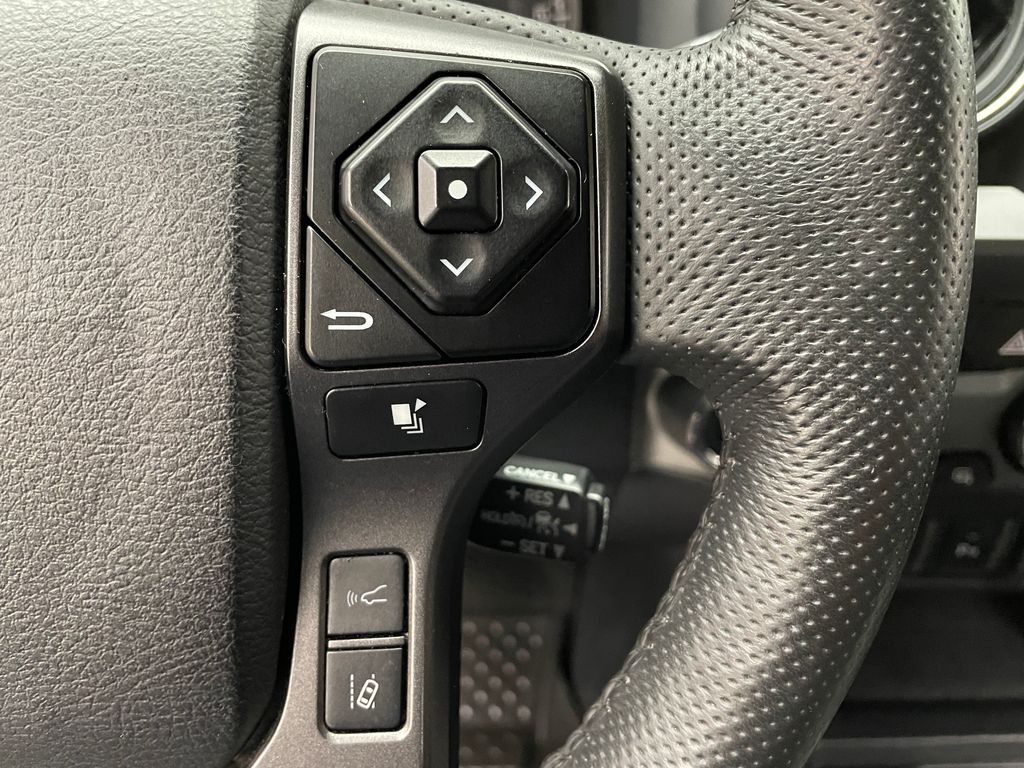 Thumbnail: 2022 Toyota Tacoma - 23