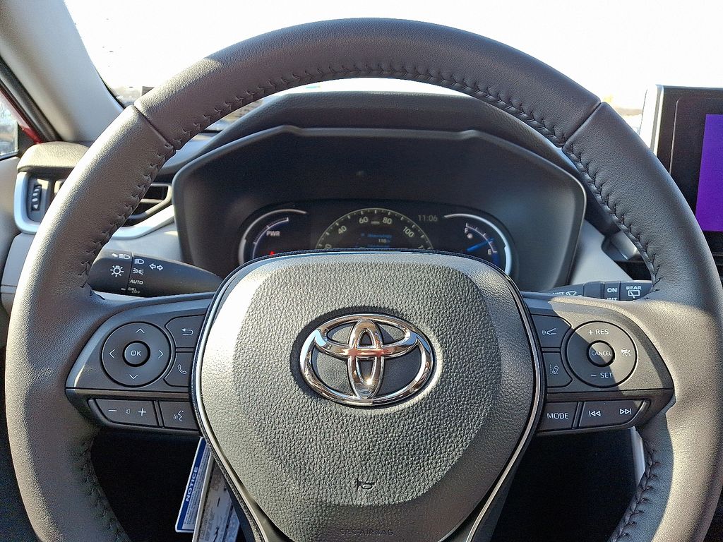 Thumbnail: 2025 Toyota RAV4 - 11