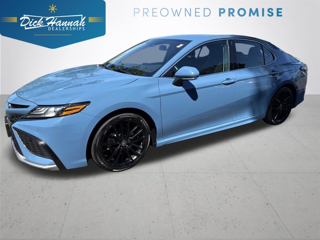 2023 Toyota Camry Hybrid XSE