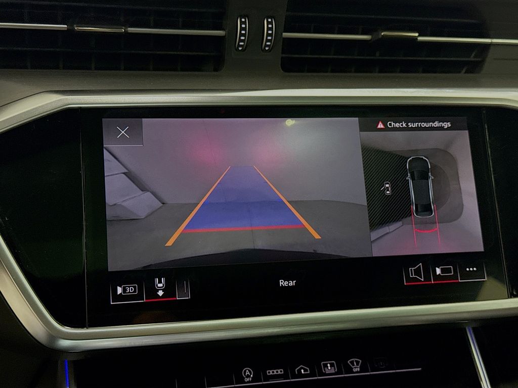 Thumbnail: 2021 Audi S6 - 9