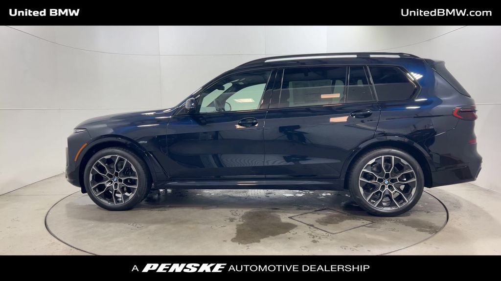 Thumbnail: 2026 BMW X7 - 5