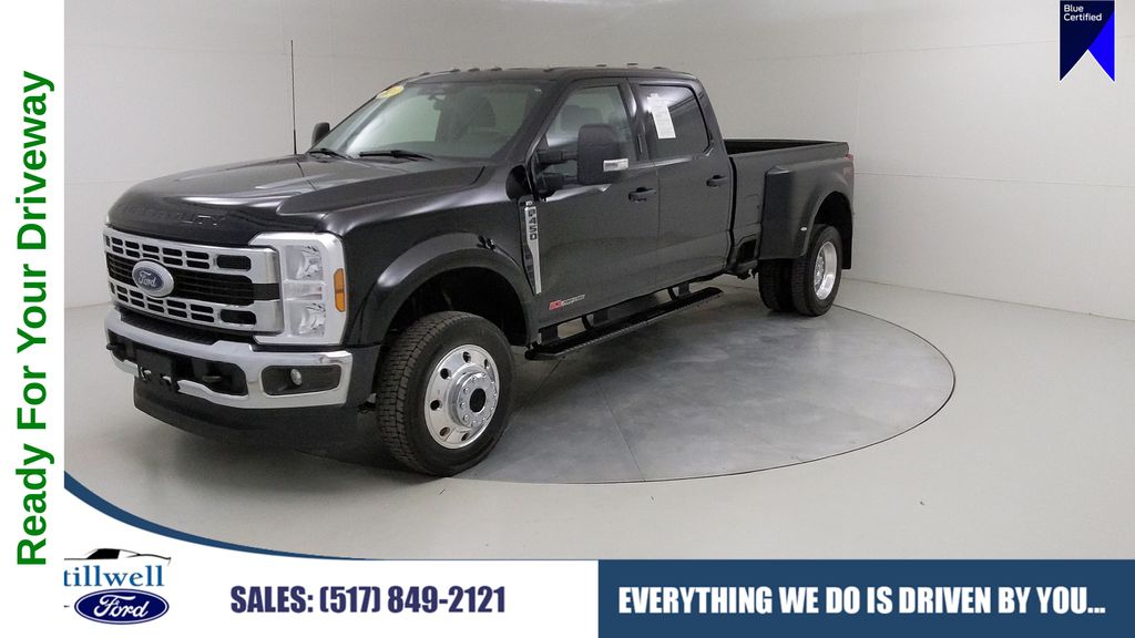 Agate Black Metallic 2024 Ford F-450 Super Duty Pickup Truck Four-Wheel Drive Automatic