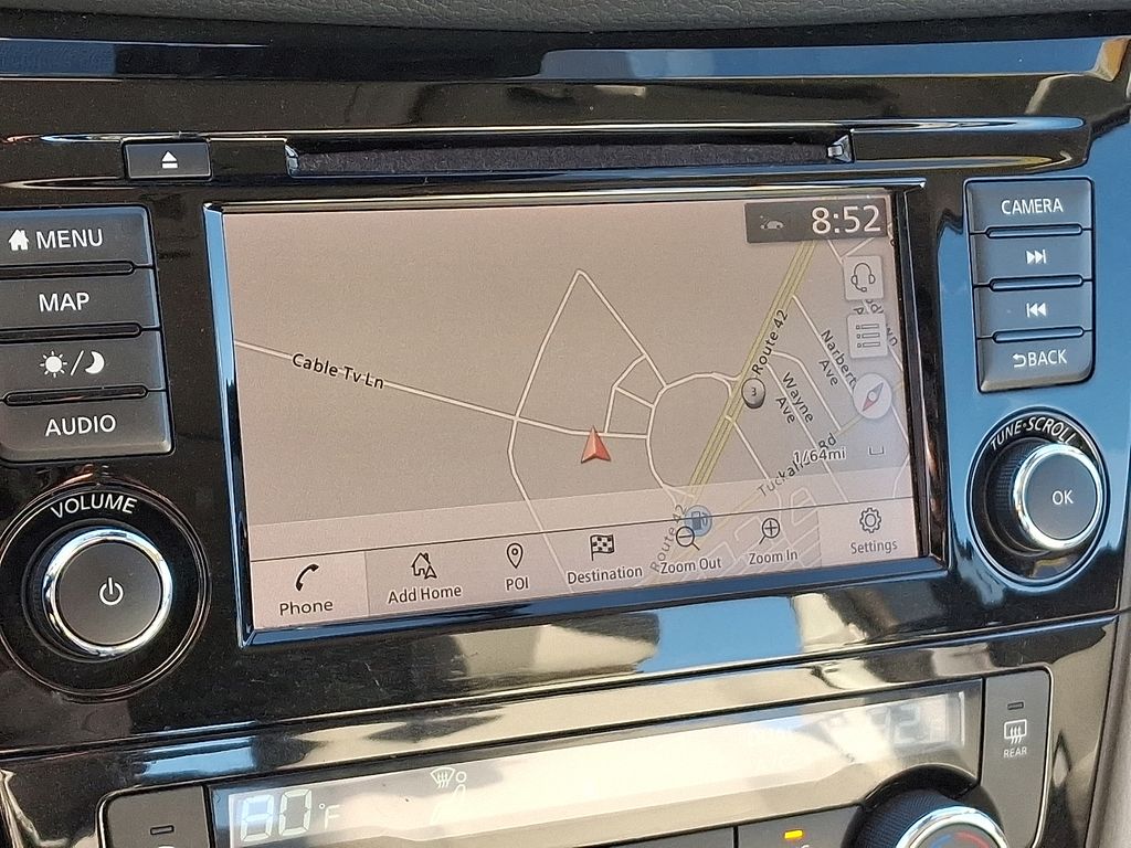 Thumbnail: 2021 Nissan Rogue Sport - 18