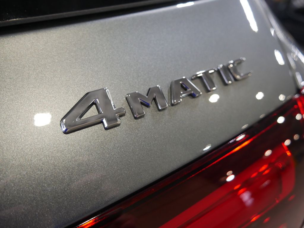 Thumbnail: 2026 Mercedes-Benz GLE - 10