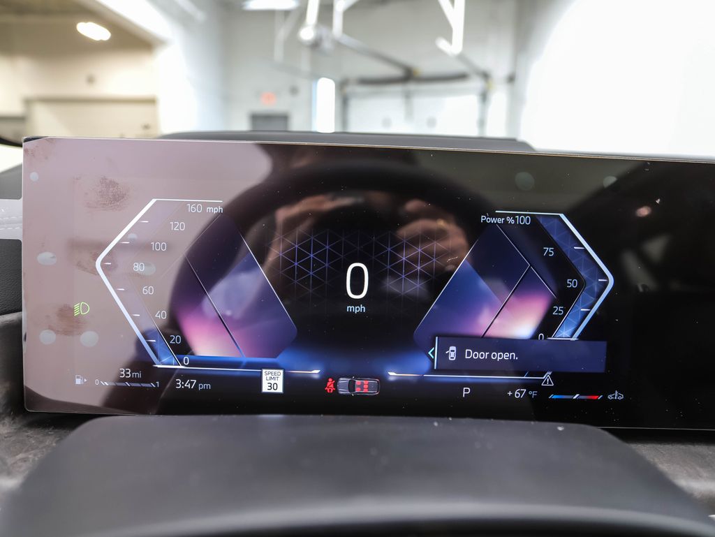 Thumbnail: 2025 BMW X7 - 14