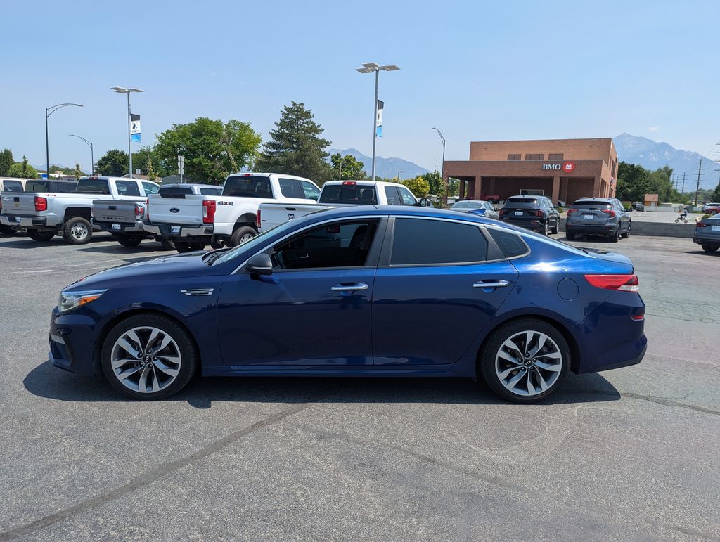 2019 Kia Optima LX 8