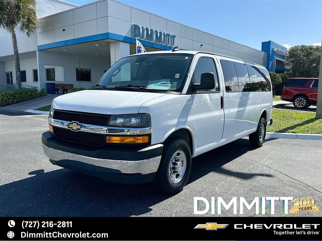  2024 Chevrolet Express 3500 LT Extended RWD   