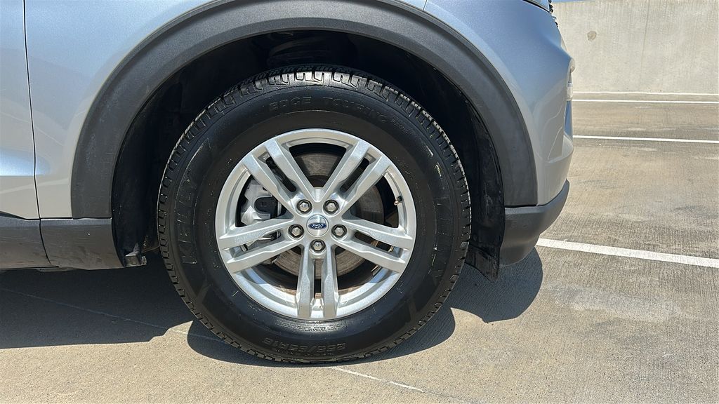 2023 Ford Explorer XLT Silver at DeMontrond Ford