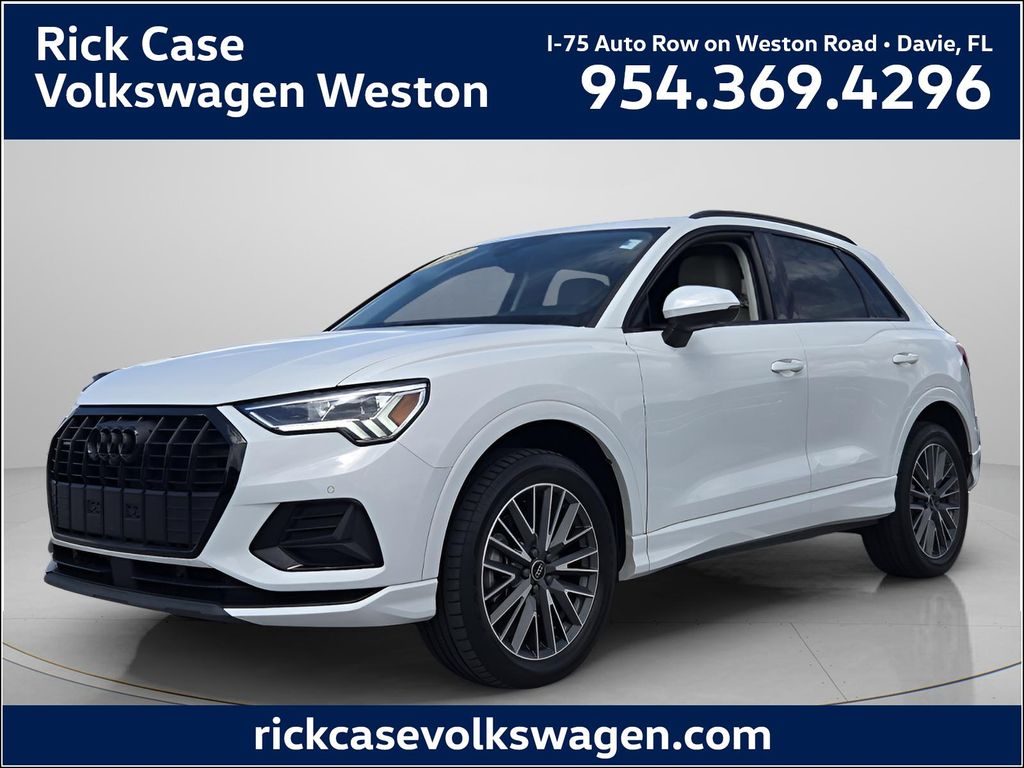 Glacier White 2023 Audi Q3 quattro Premium Plus 40 TFSI SUV / Crossover All-Wheel Drive 8-Speed Automatic