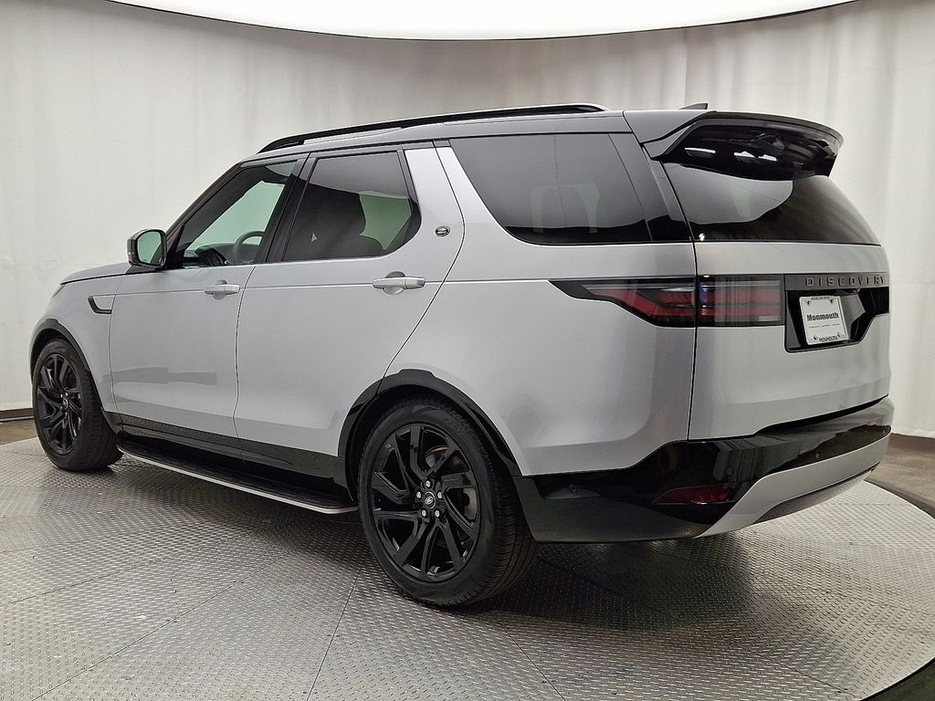 Thumbnail: 2024 Land Rover Discovery - 6