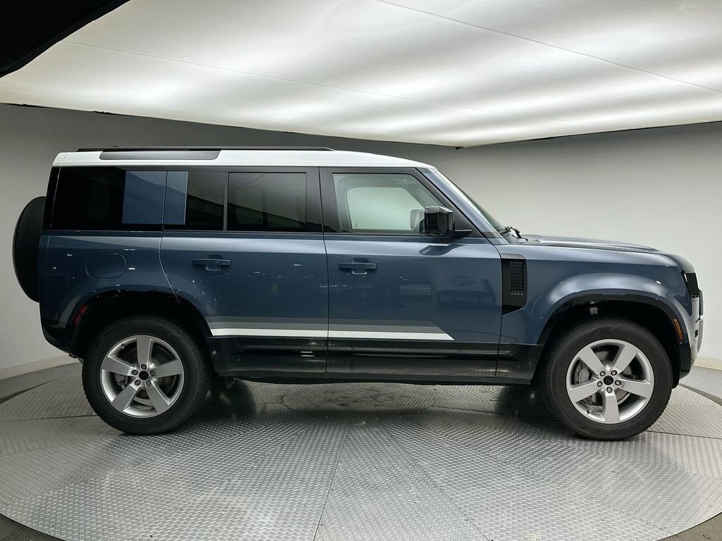 Thumbnail: 2026 Land Rover Defender - 4