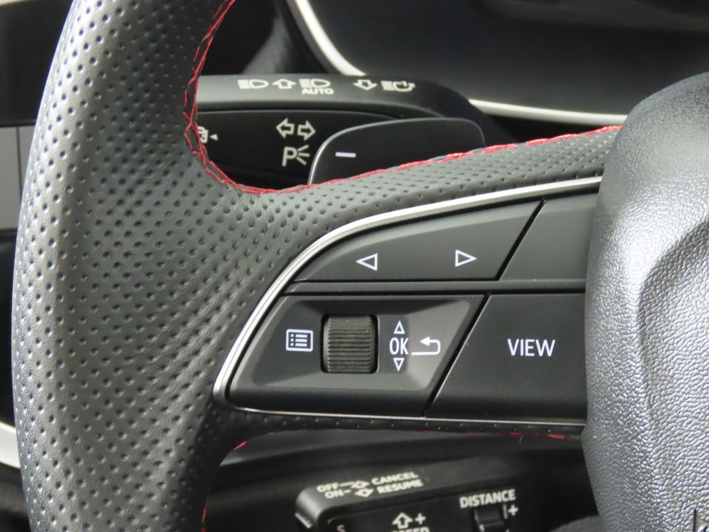 Thumbnail: 2025 Audi Q3 - 17