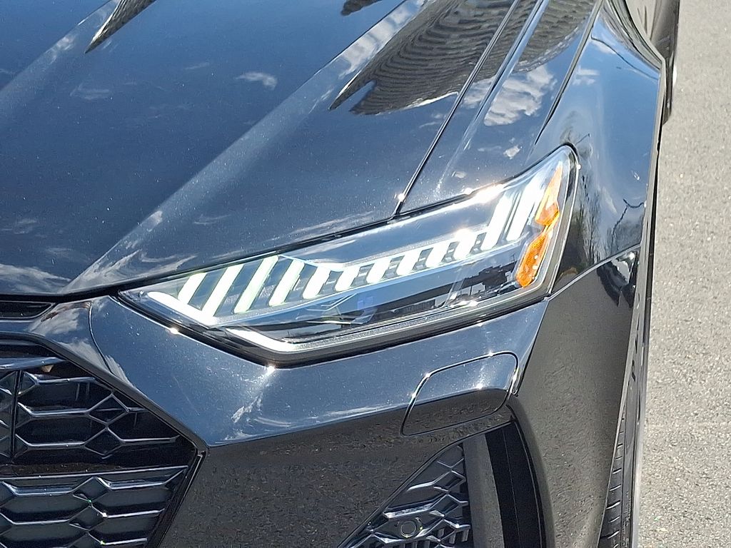 Thumbnail: 2021 Audi RS 6 - 9