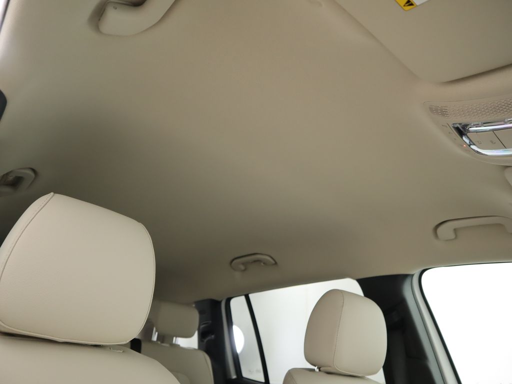 Thumbnail: 2026 Mercedes-Benz GLB - 19