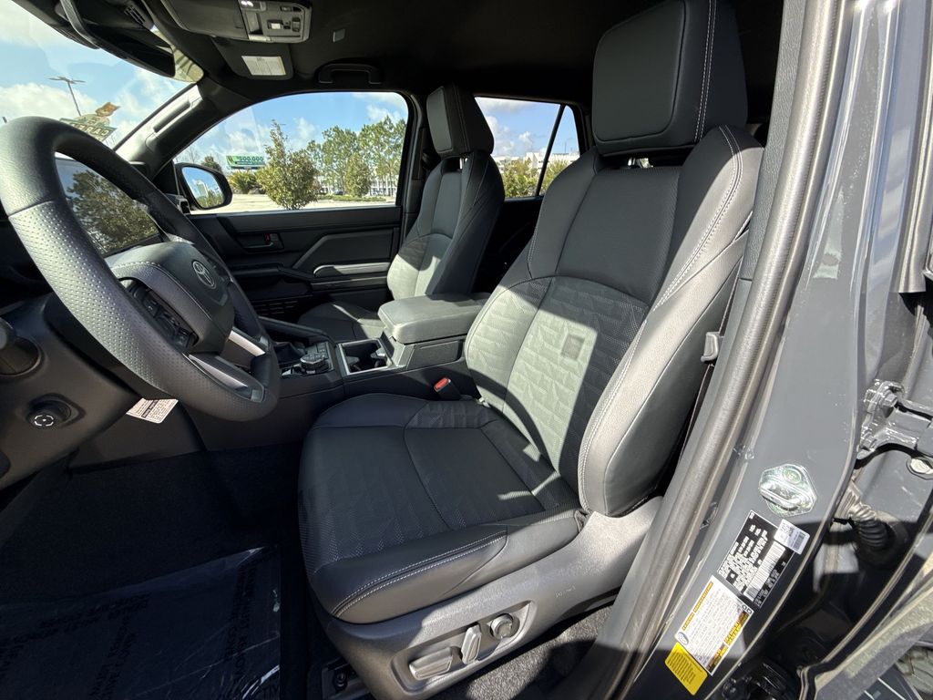 Thumbnail: 2025 Toyota 4Runner - 13