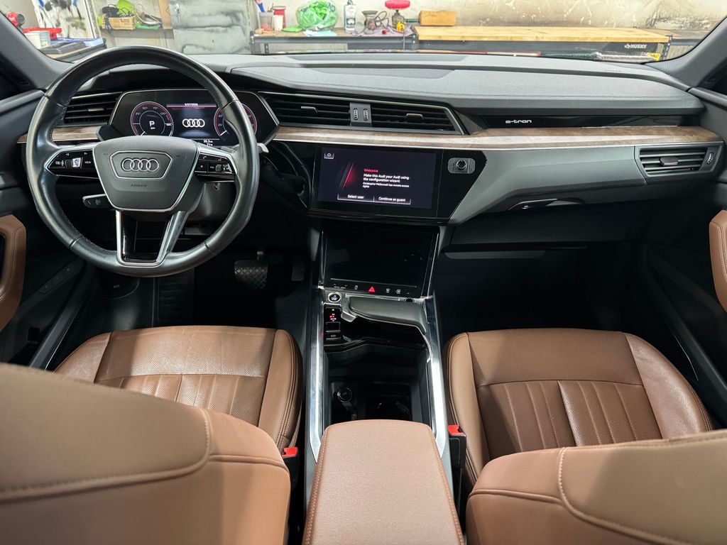 2022 Audi e-tron Sportback S line Premium Plus