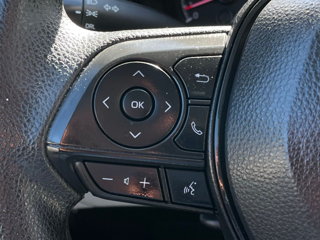 2022 Toyota Corolla Cross L 15