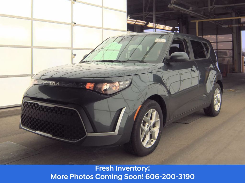 2024 Kia Soul LX FWD