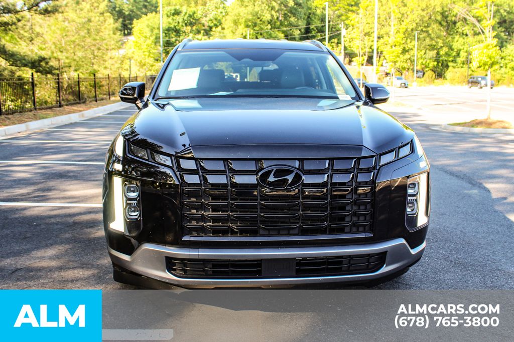 Used 2025 Black Hyundai SEL image 10