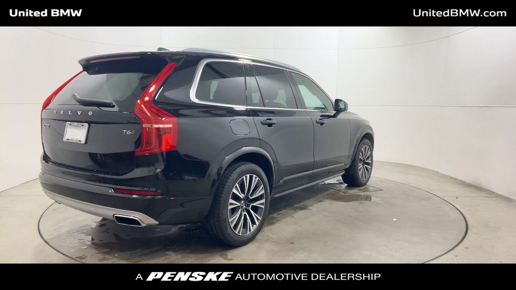 Thumbnail: 2021 Volvo XC90 - 8