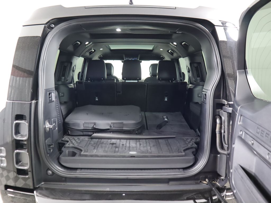 Thumbnail: 2024 Land Rover Defender - 30