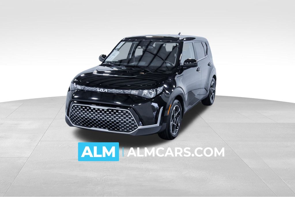 2025 Kia Soul EX's photo