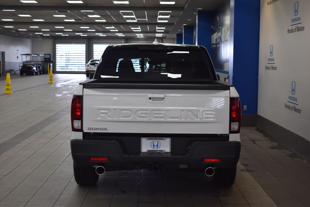 2025 Honda Ridgeline Black Edition 6