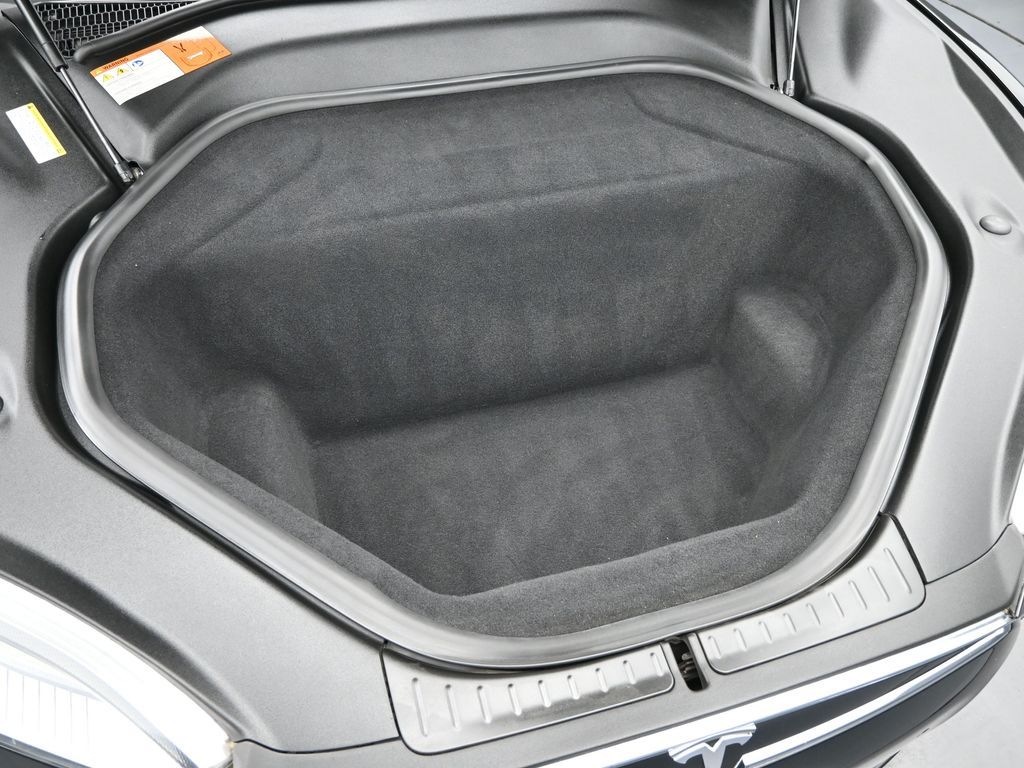 2015 Tesla Model S 85D