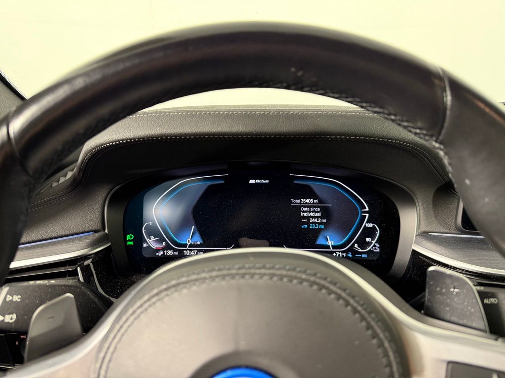 2022 BMW 5 Series 530e iPerformance 14