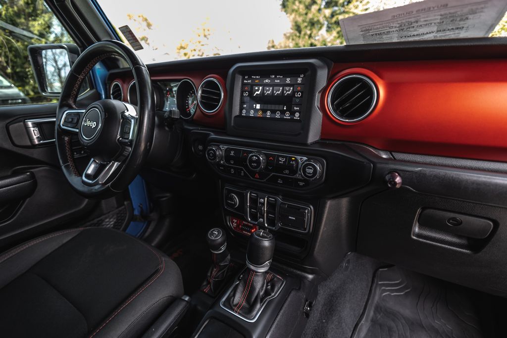 2020 Jeep Gladiator Rubicon thumbnail 32